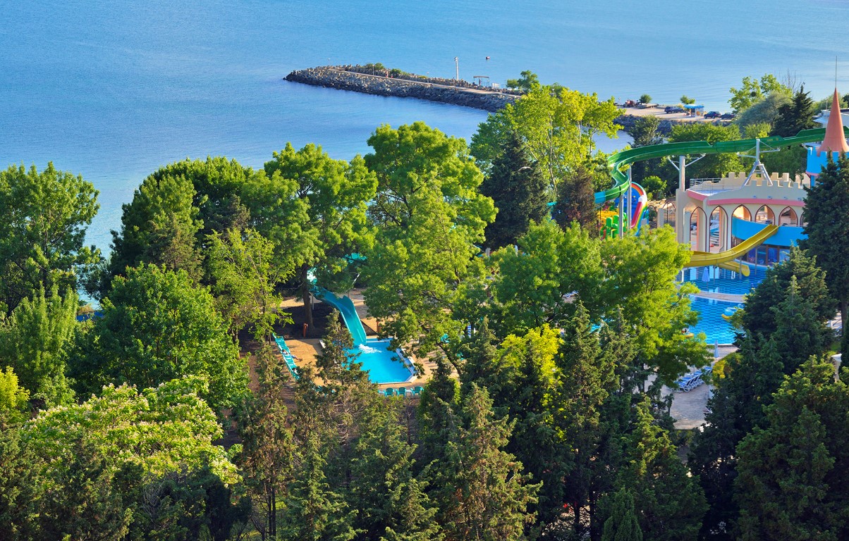 Sol Nessebar Resort